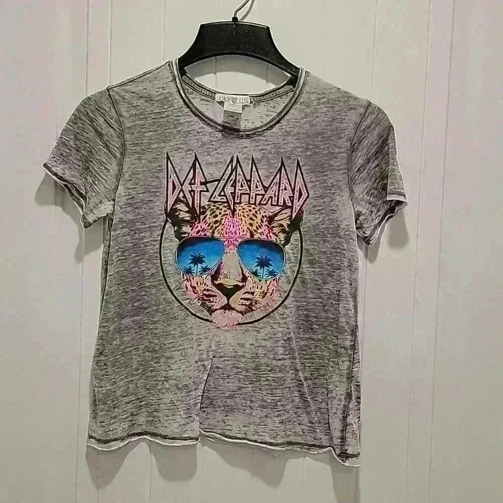 Def Leppard Tshirt Grey Size Large-Jr - Picture 6 of 6